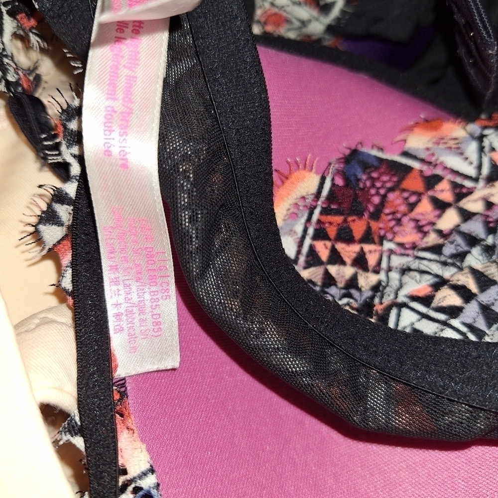 Pink Bra Large - Picture 6 of 6